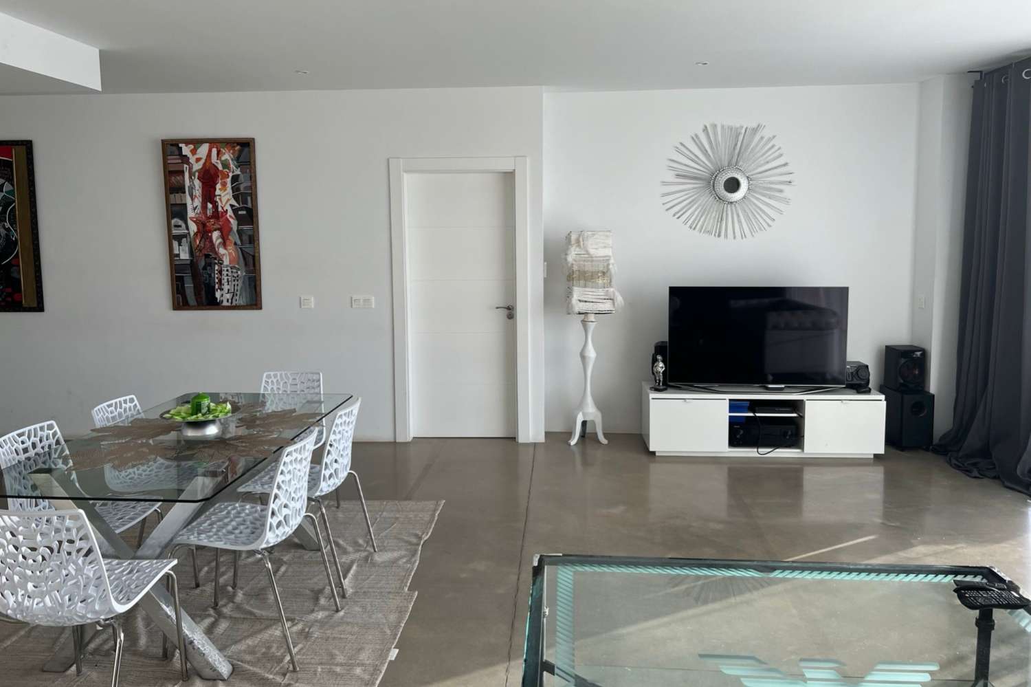 Villa Moderna de Lujo con Vistas Panorámicas en Benalmadena