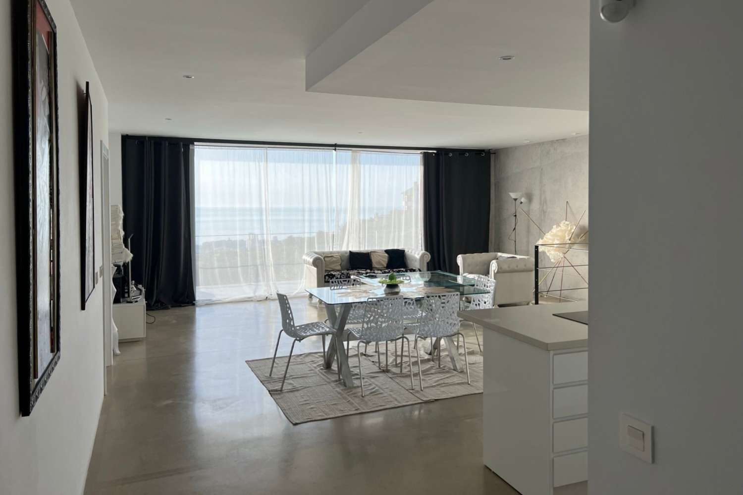 Villa Moderna de Lujo con Vistas Panorámicas en Benalmadena